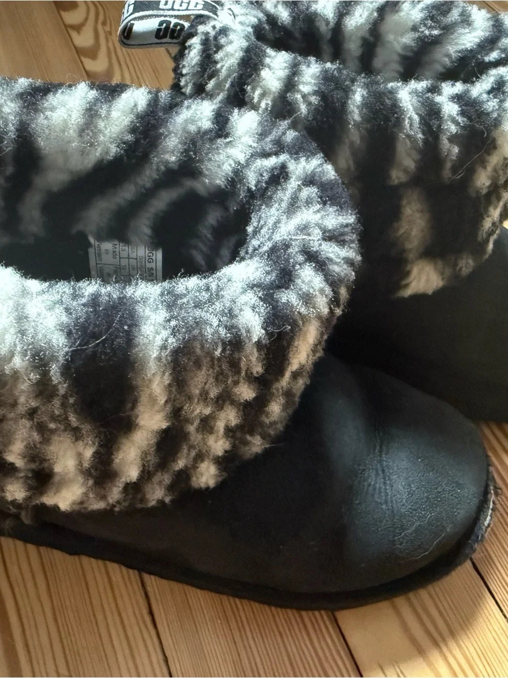 UGG short boots